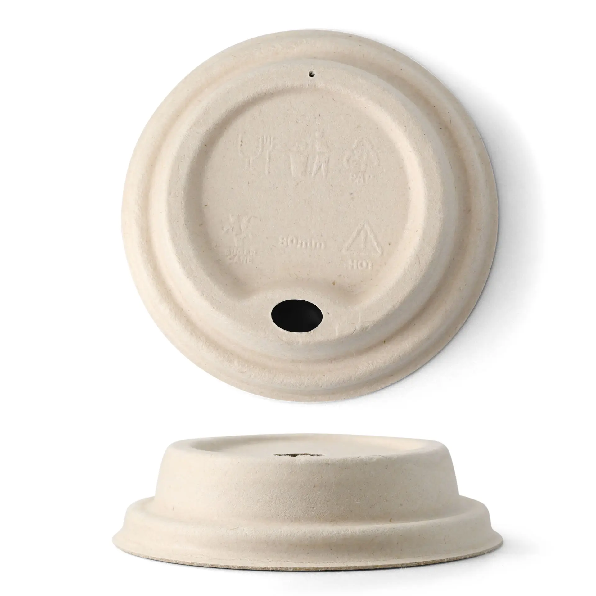 Brown sugarcane lid for paper cups, Ø 80 mm, with a drinking opening and a bottom drainage hole.