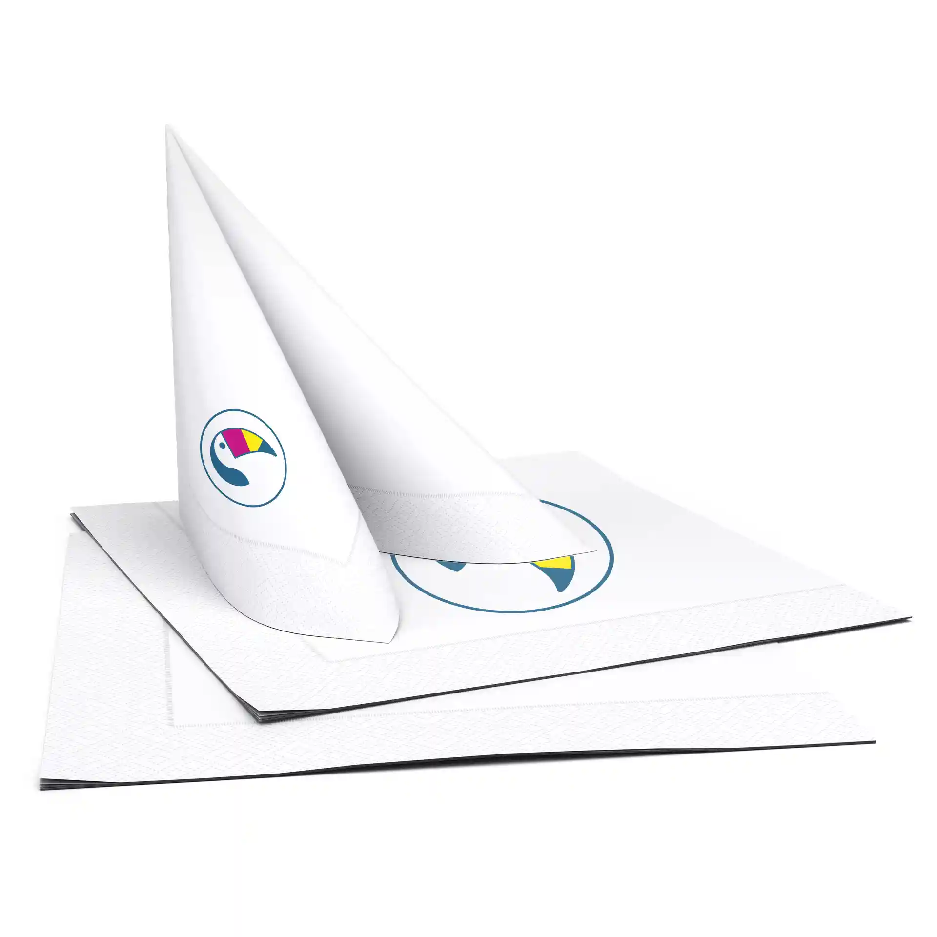 Printed napkins in a 1/4 fold, featuring a colorful bird design, measuring 33 x 33 cm.