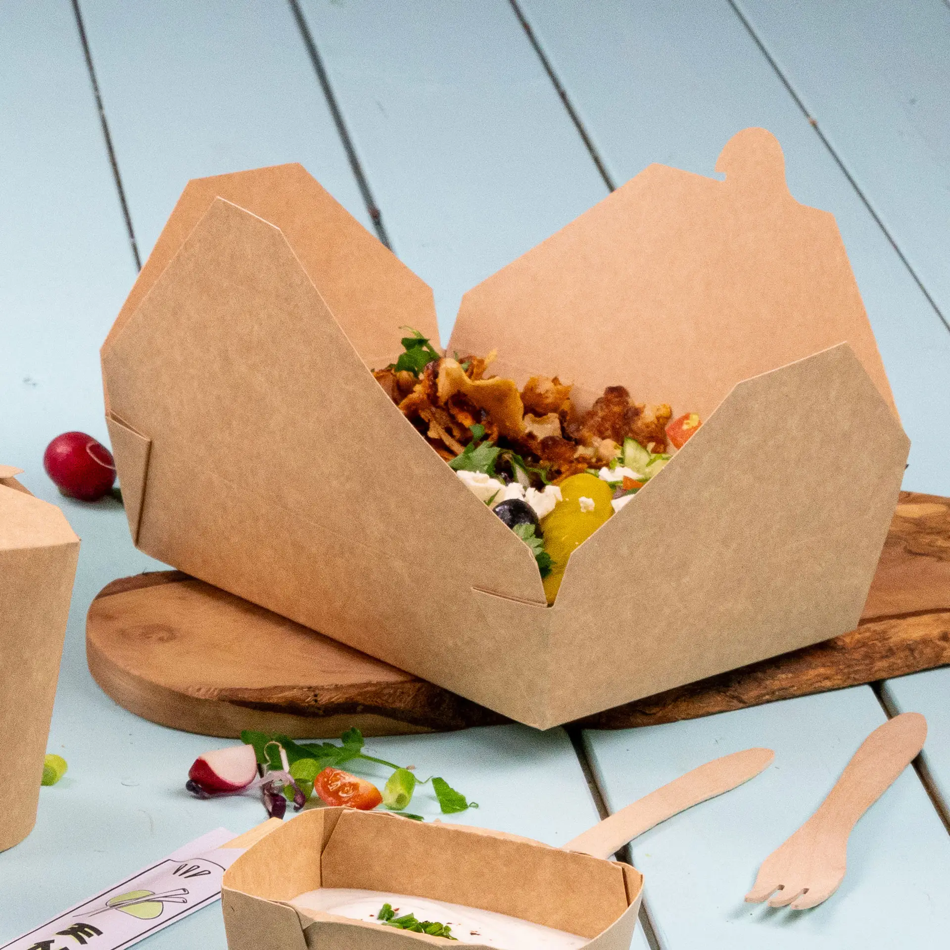 Cardboard take-away box with a foldable lid, dimensions marked at 215 mm, 158 mm, and 48 mm, made for various food types.