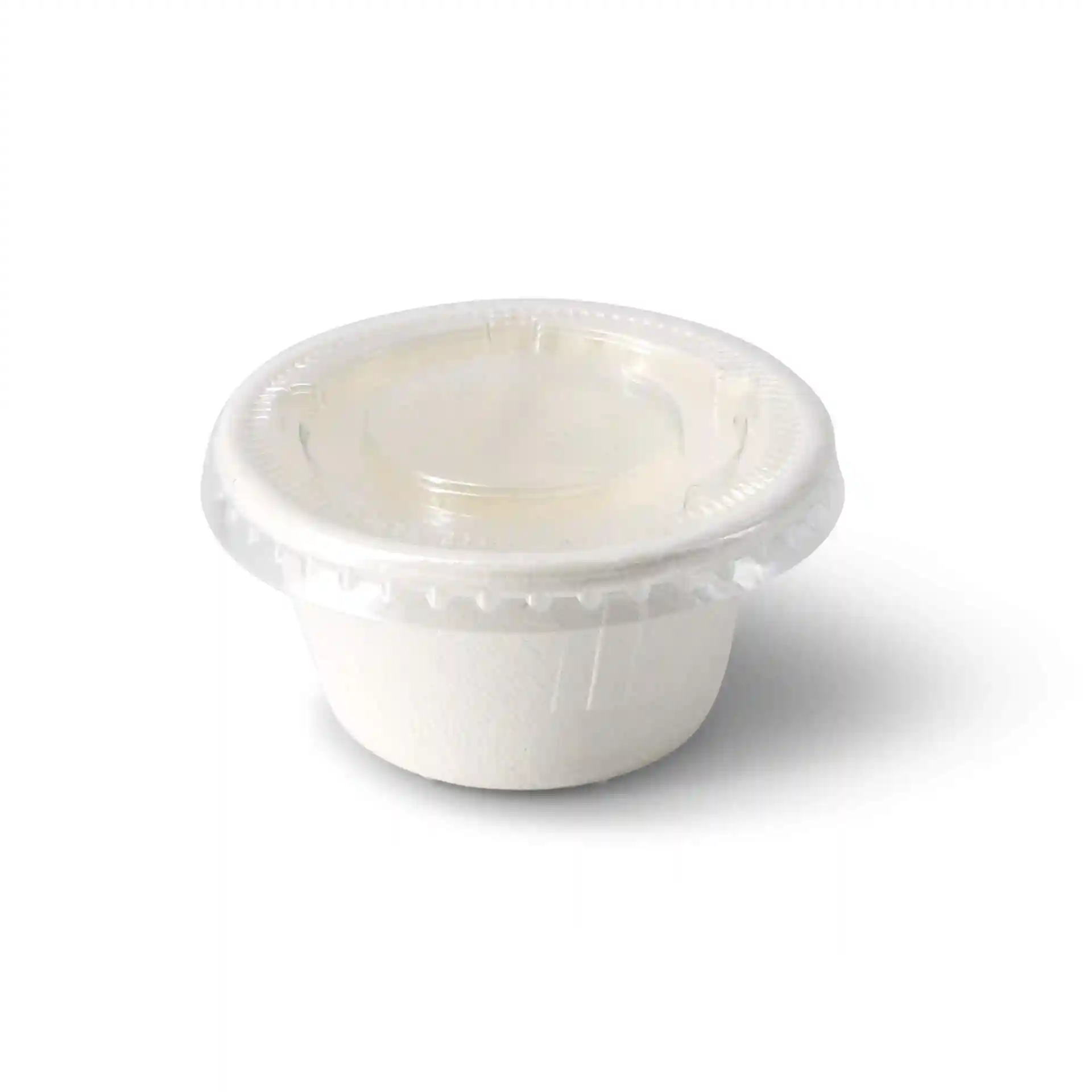 Clear round PET container with a transparent lid, featuring a diameter of 64 mm.