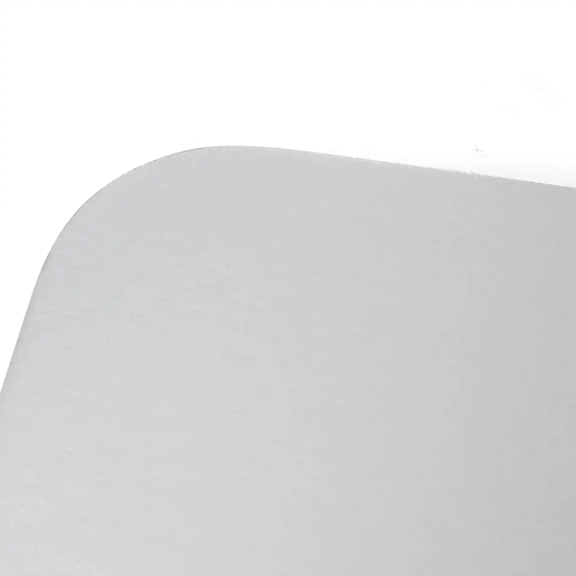 Rectangular aluminium lid for a 900 ml container, showing a rounded corner and a smooth surface.