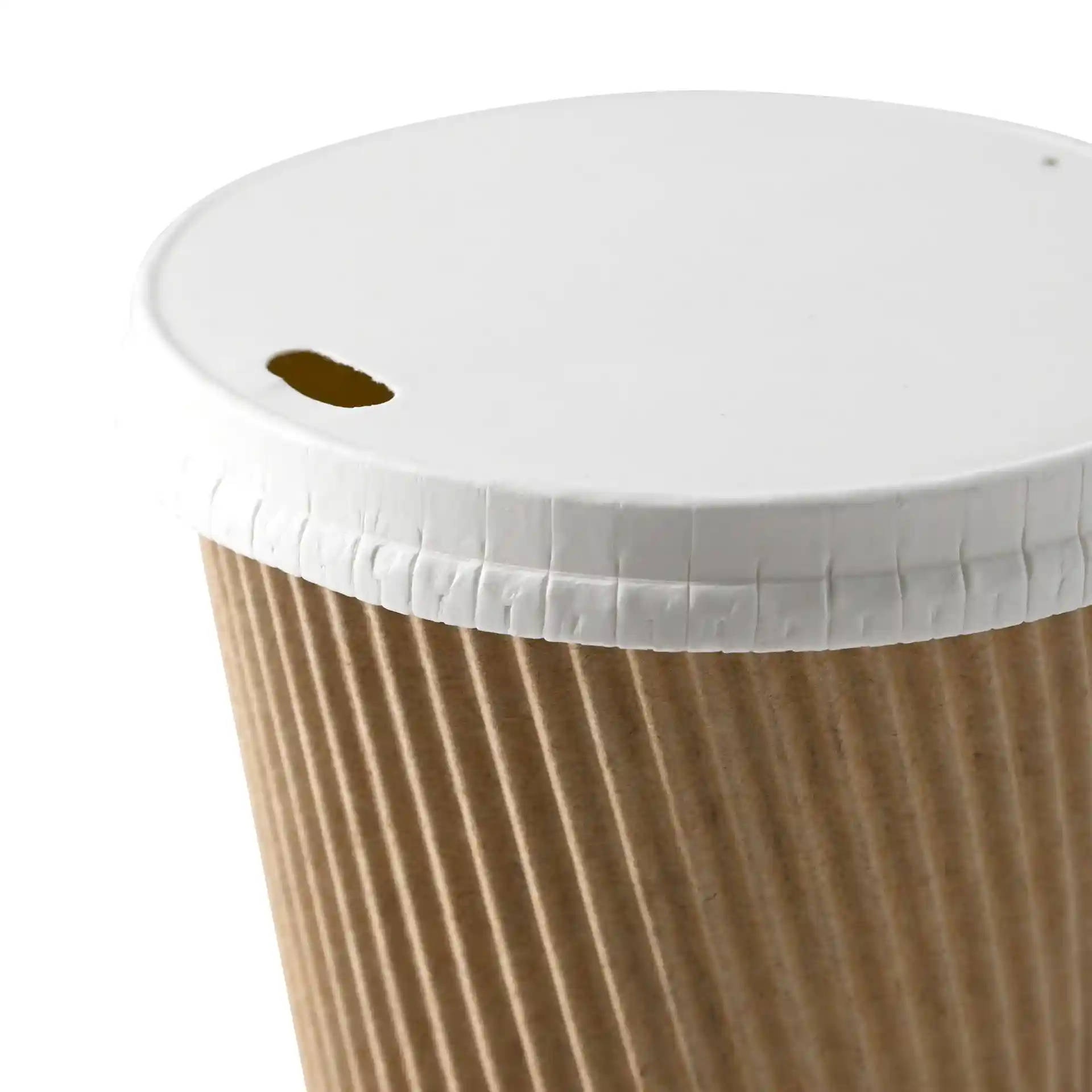 Weißer Papierdeckel mit Trinköffnung, geeignet für Becher mit 90 mm Durchmesser.