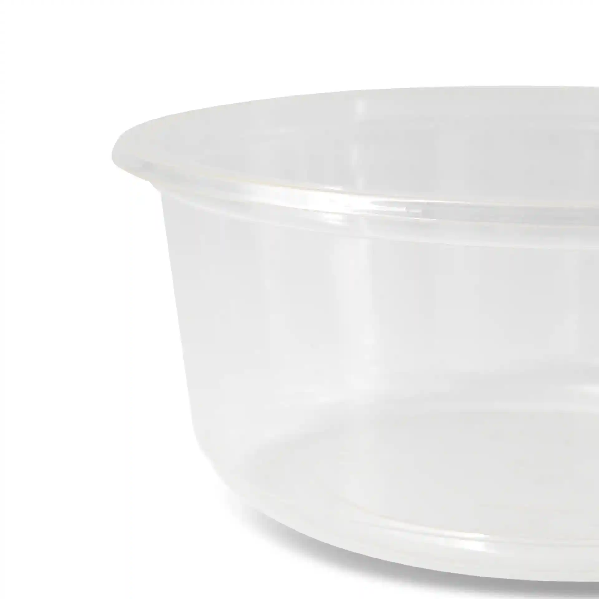 Transparenter runder Deli-Behälter mit einem Durchmesser von 121 mm und einer Höhe von 50 mm.
