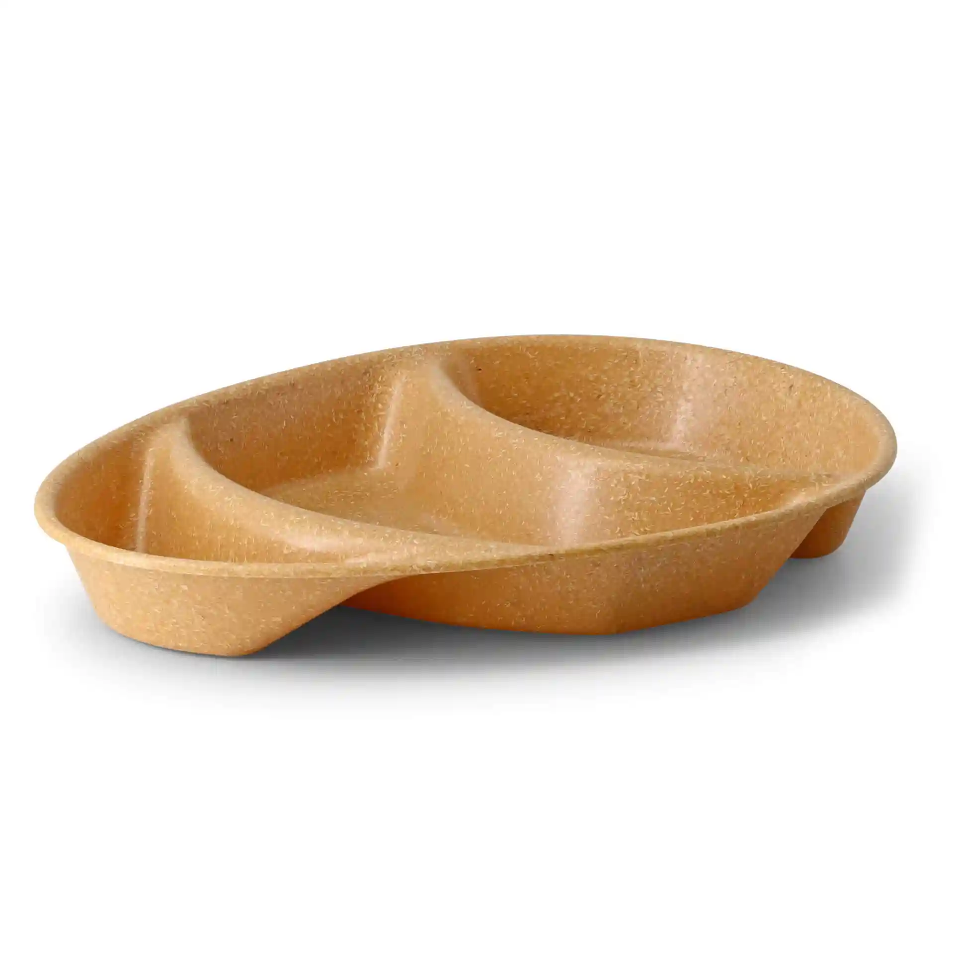 Brown reusable plate with three compartments, teardrop shape, measuring 27.5 x 20 cm.