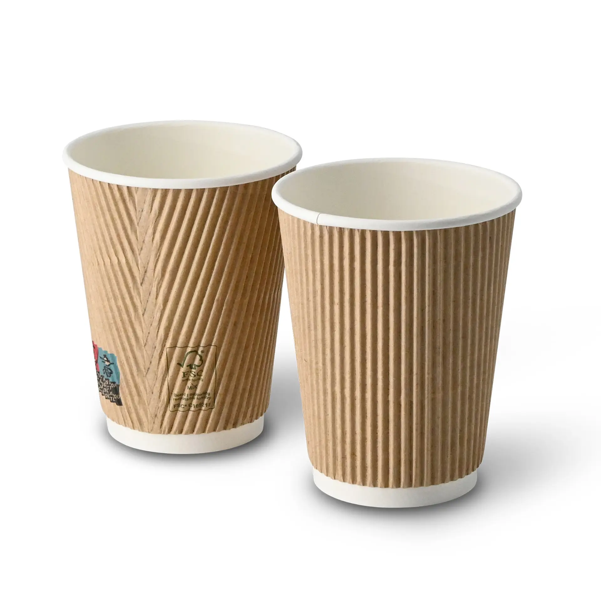Zwei 12 oz gerippte Becher in Braun mit weißen Innenflächen, mit strukturierten Oberflächen und einem Durchmesser von 90 mm.