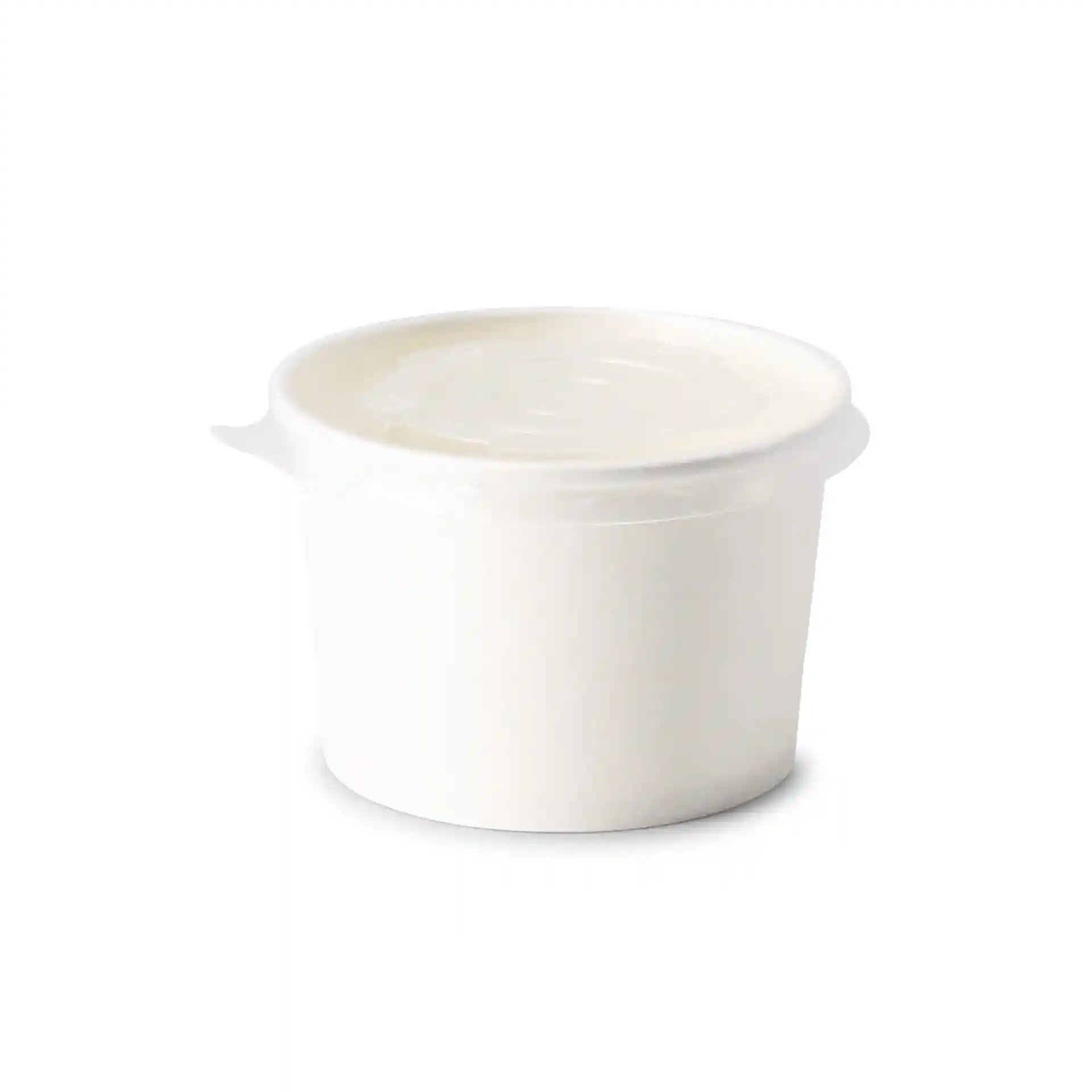 Round transparent cup with a flat lid, diameter of 90 mm, made of PP material.