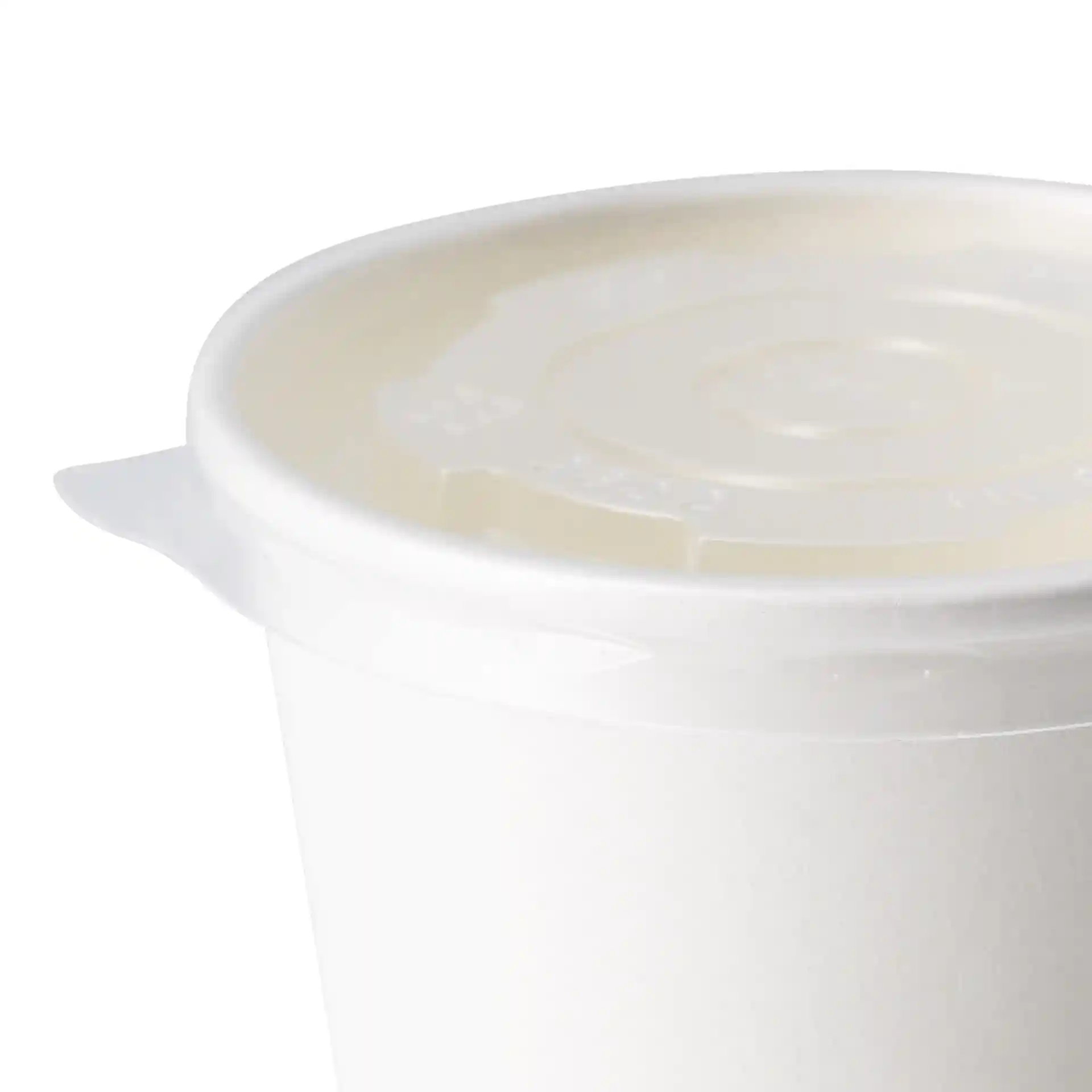 Transparent round lid for universal cups, measuring 90 mm in diameter, shown from above.