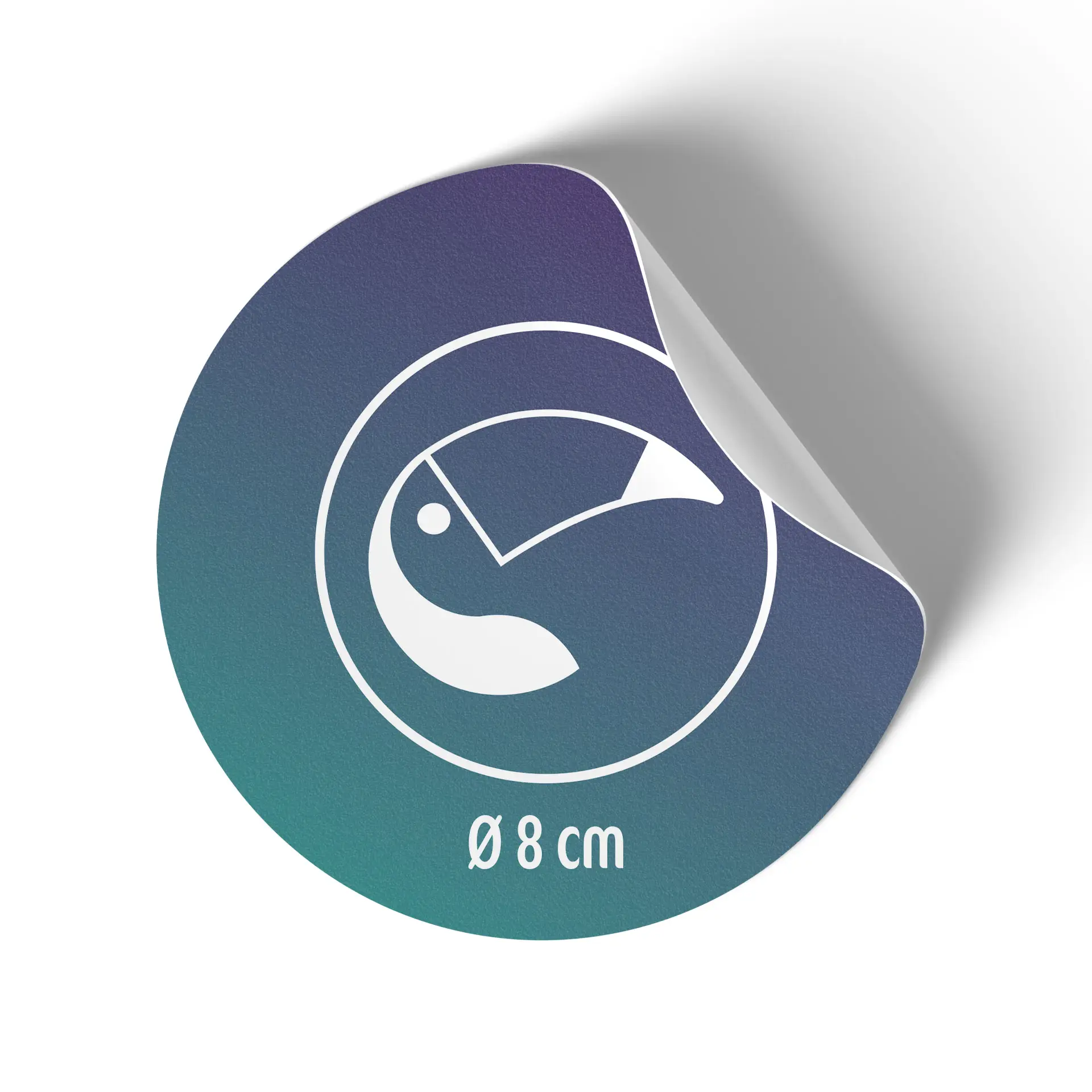 Round printed label measuring 8 cm, made of recycled adhesive paper with a white matte finish.