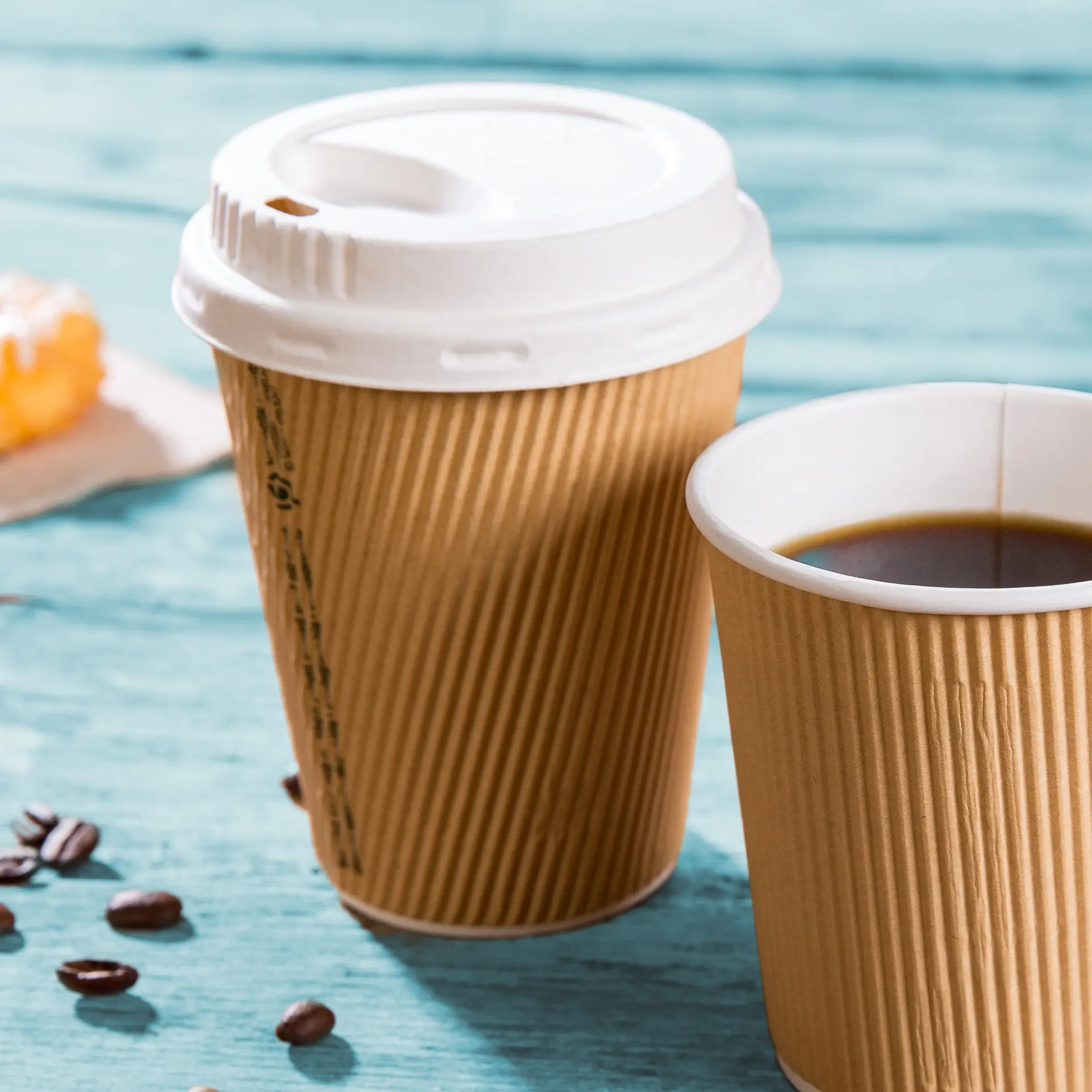 Riffelbecher / Coffee to go Becher 300 ml / 12 oz, Ø 90 mm, braun, innen weiß dhd04942-riffelbecher-coffee-to-go-becher-300-ml-12-oz-90-mm-braun-innen-weiss-7