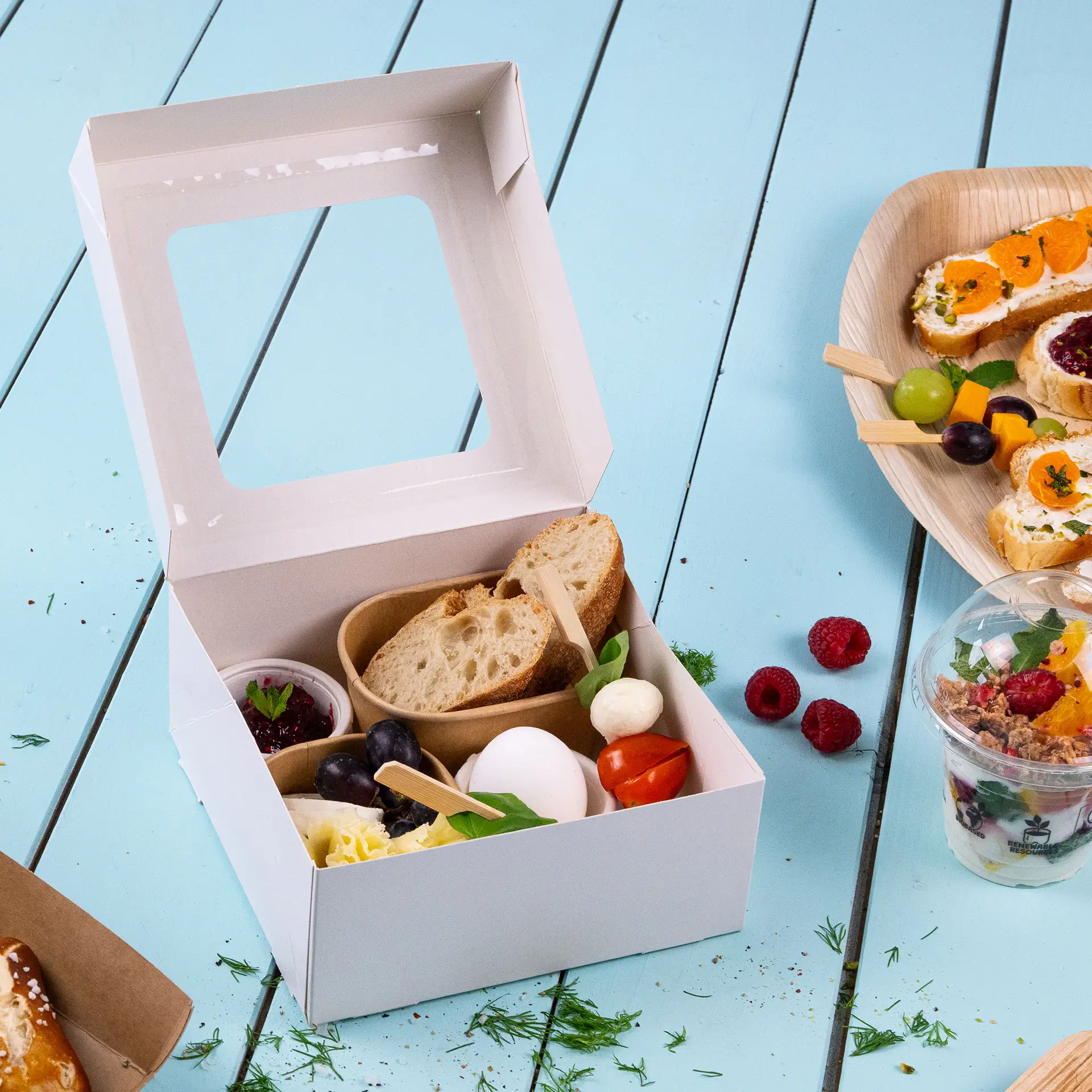 Cupcake boxes (4 pieces) with cellulose window, white Cupcake boxes (4 pieces) with cellulose window, white
