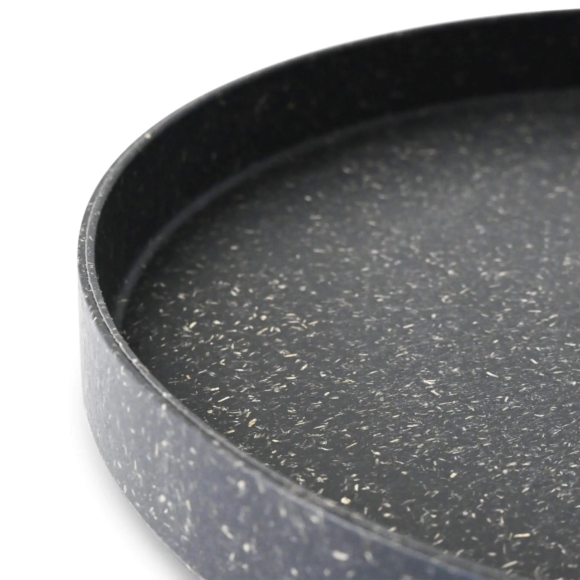 Round grey plate with a textured surface, measuring 20 cm in diameter and 2.2 cm in height.