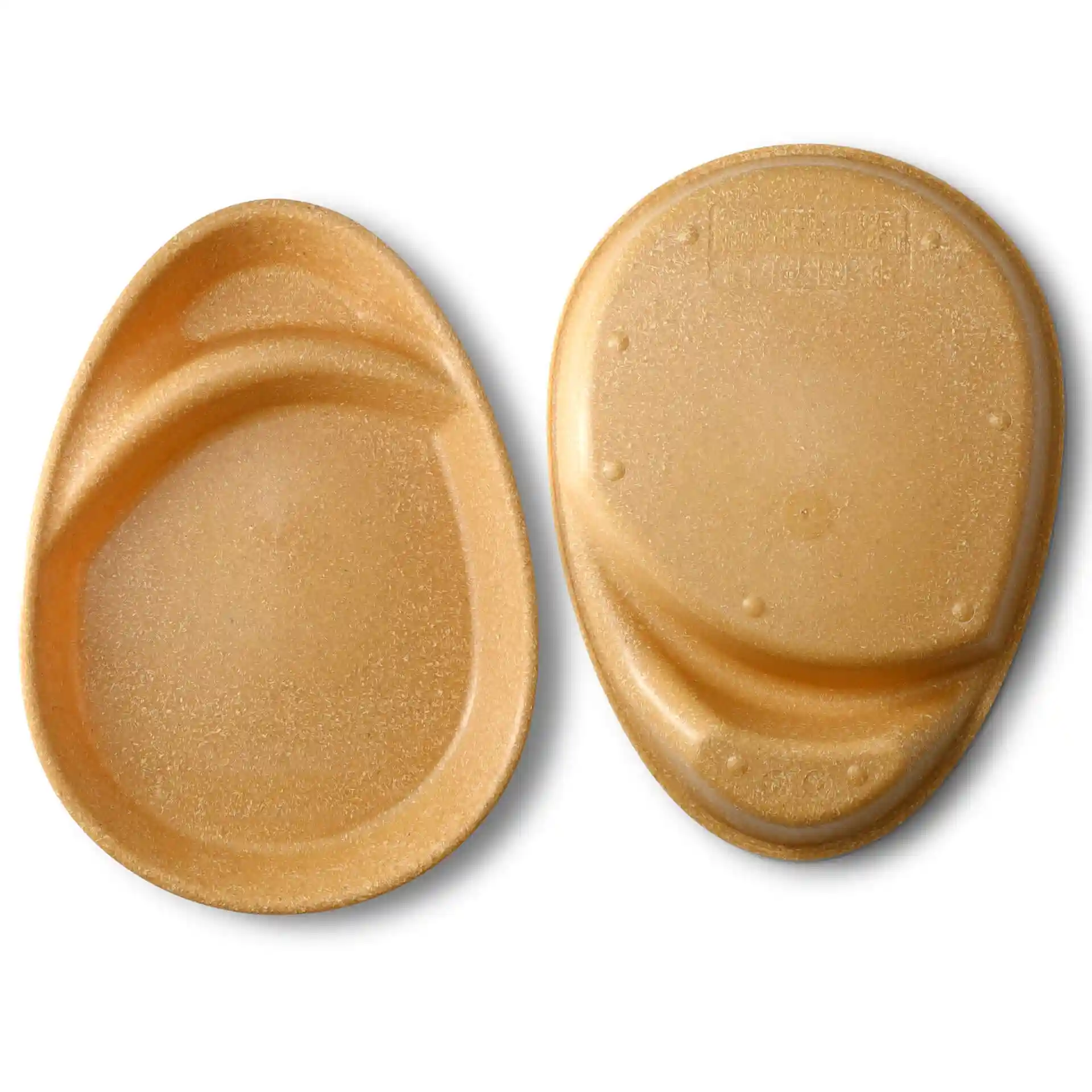 Reusable divided plate in caramel brown with two compartments, teardrop shape, measuring 27.5 × 20 cm.