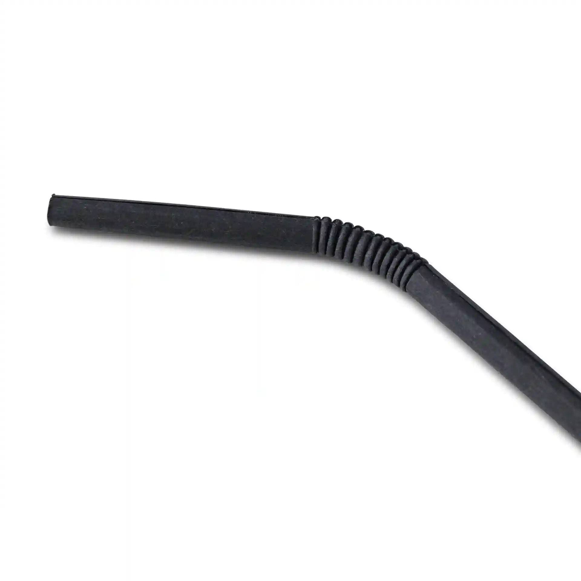 Schwarzer flexibler Papierstrohhalm, 22 cm lang und 0,5 cm im Durchmesser, mit gewickeltem Design.