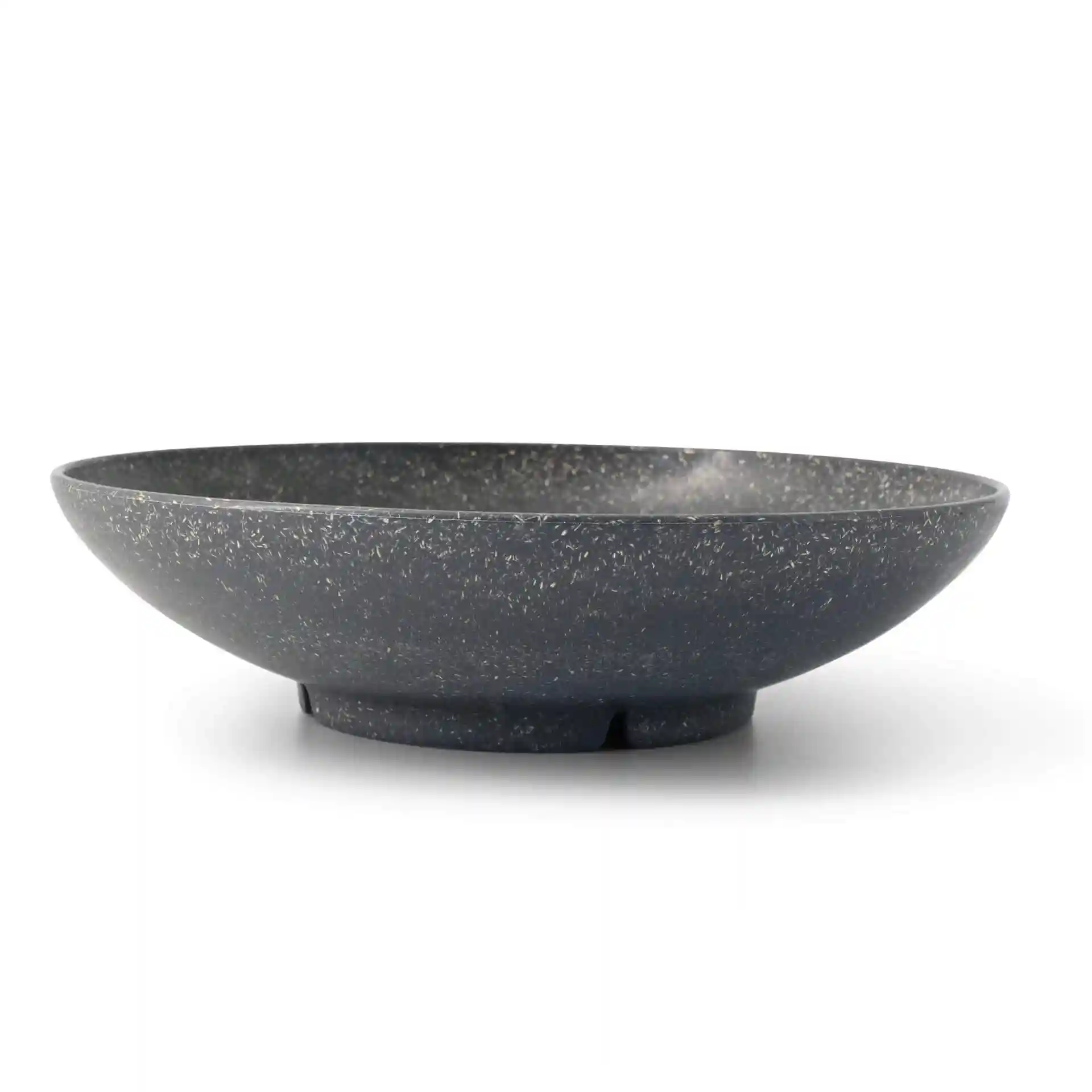 Deep round grey plate made from bio compound, measuring 21.5 cm in diameter and 5.5 cm in height.