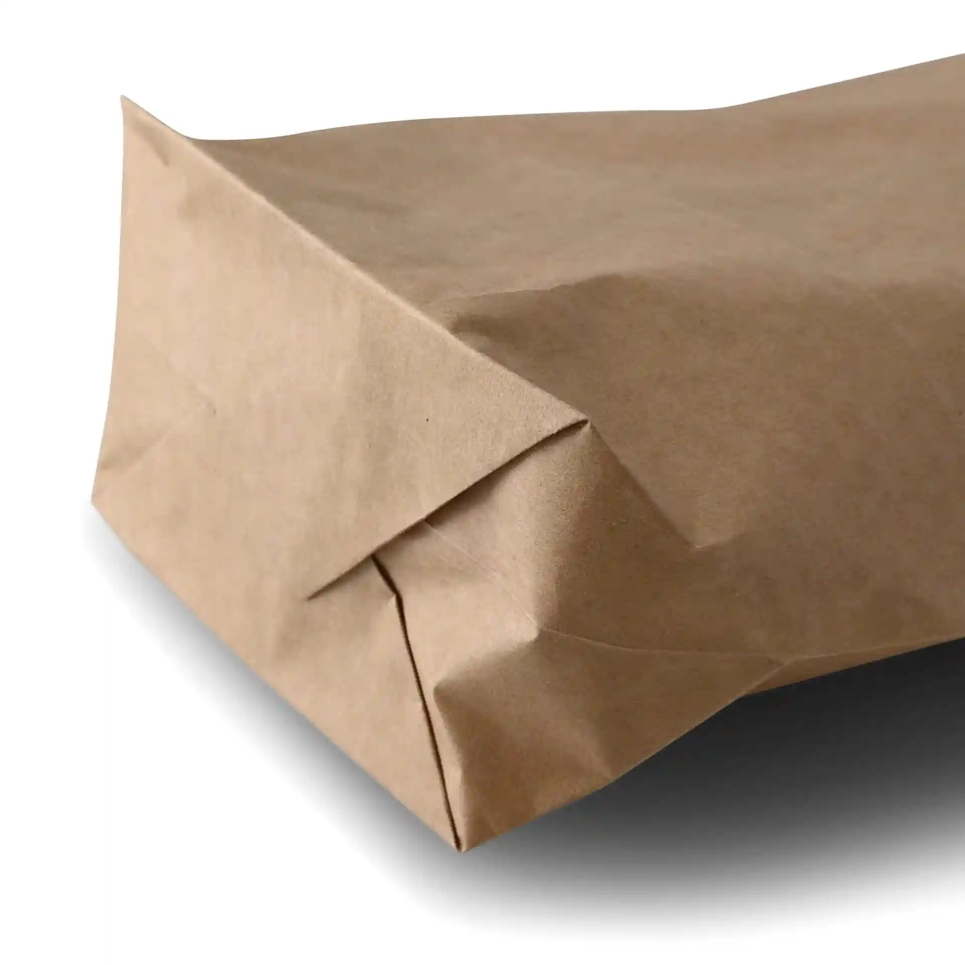 Braune Papiertüte für Snacks mit doppelter Schicht, Maße 16,5 x 26 x 6 cm.