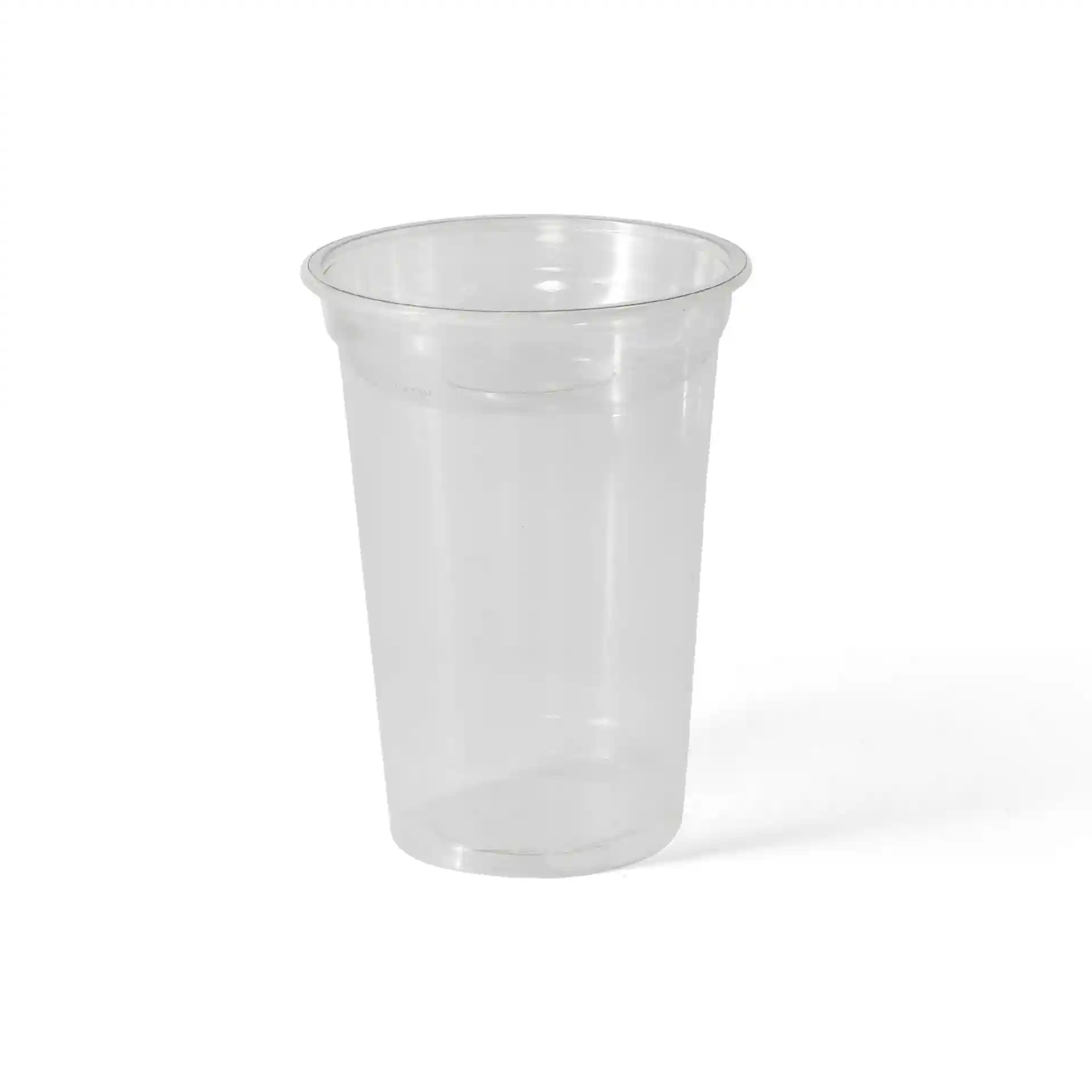 Klarer PET-Einsatzbecher mit einem Durchmesser von 95 mm und einem Volumen von 130 ml.