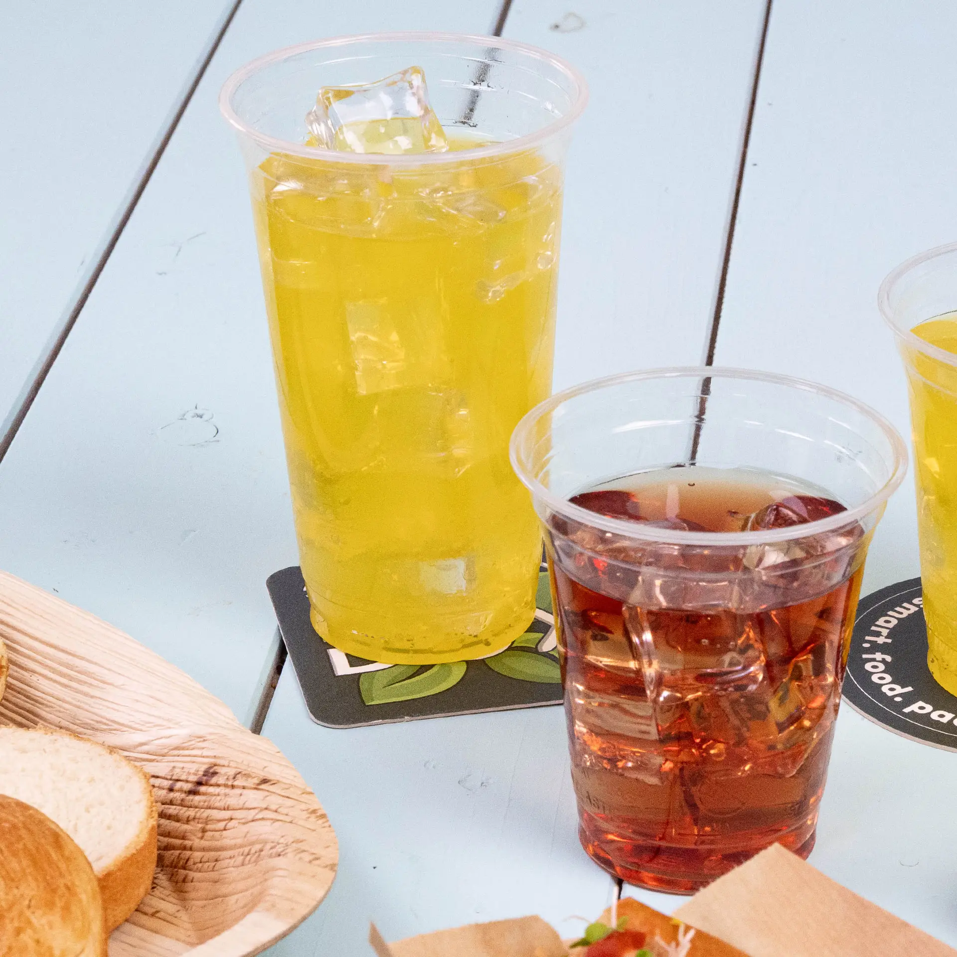 Biodegradable PLA cup for cold drinks, sized 20 oz, featuring dimensions of 95 mm diameter and 151 mm height.