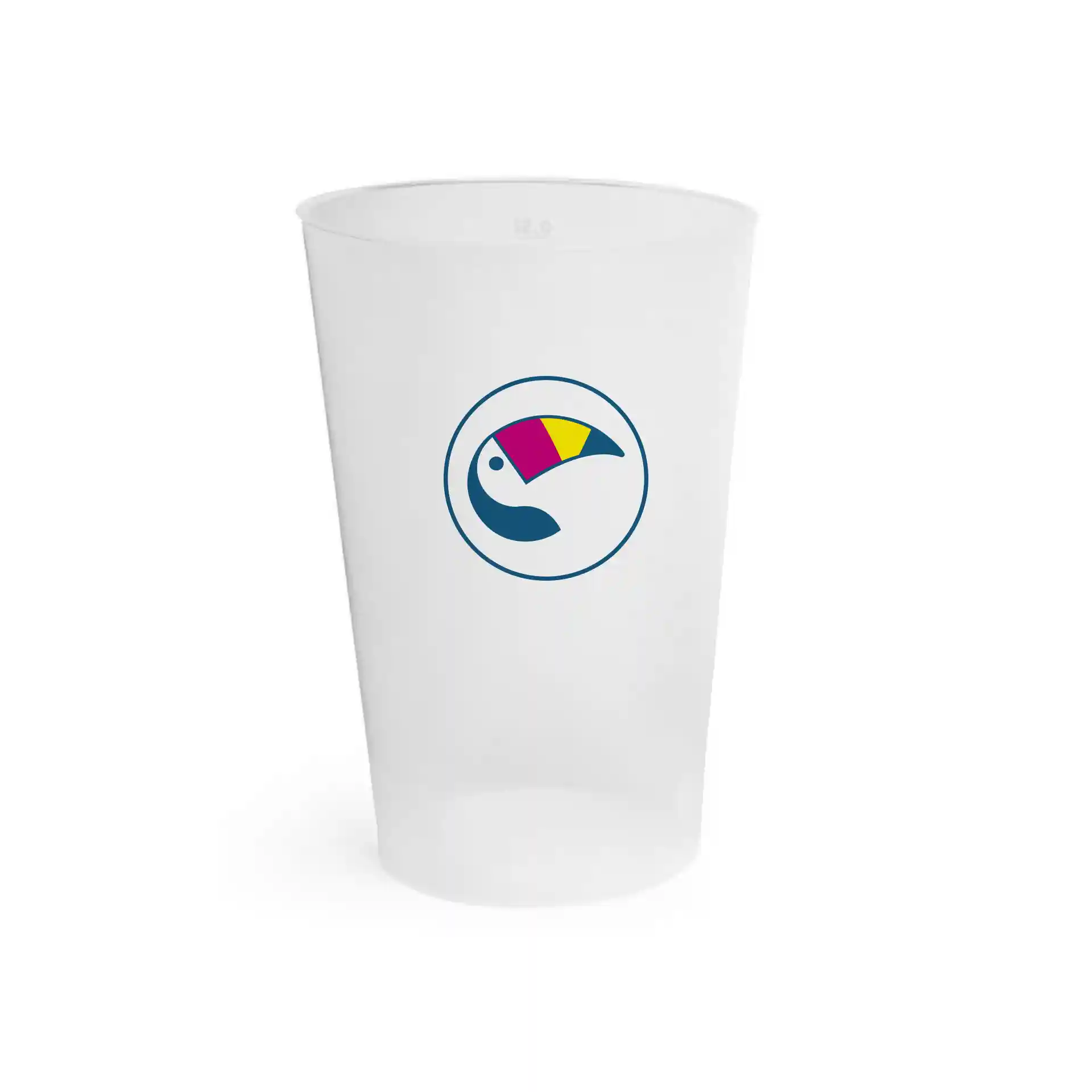 Clear reusable cup with a logo, 500 ml capacity, round shape, height 136 mm, diameter 90 mm.