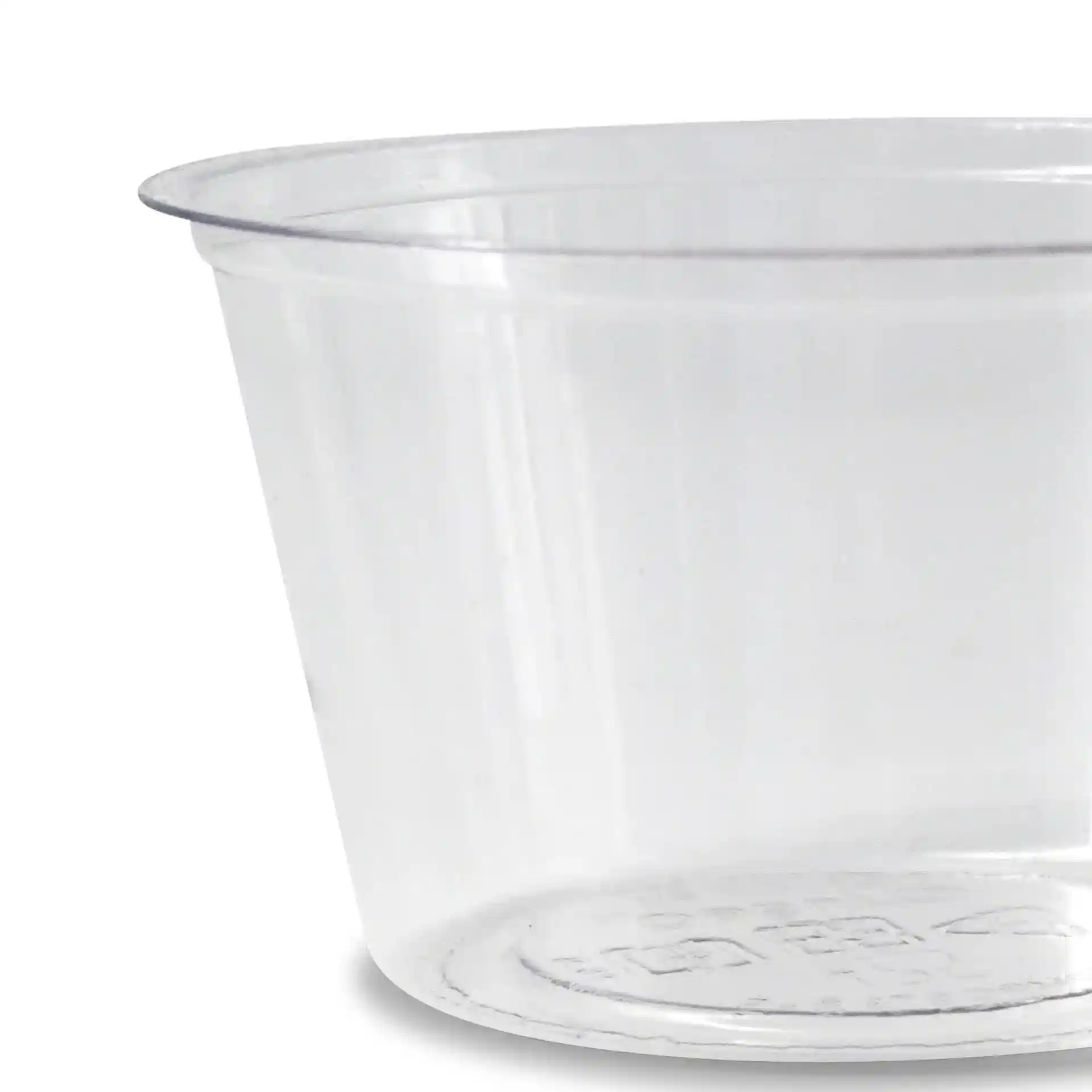 Klare PLA-Becher mit einem Durchmesser von 70 mm und einer Höhe von 40 mm, Fassungsvermögen 80 ml.