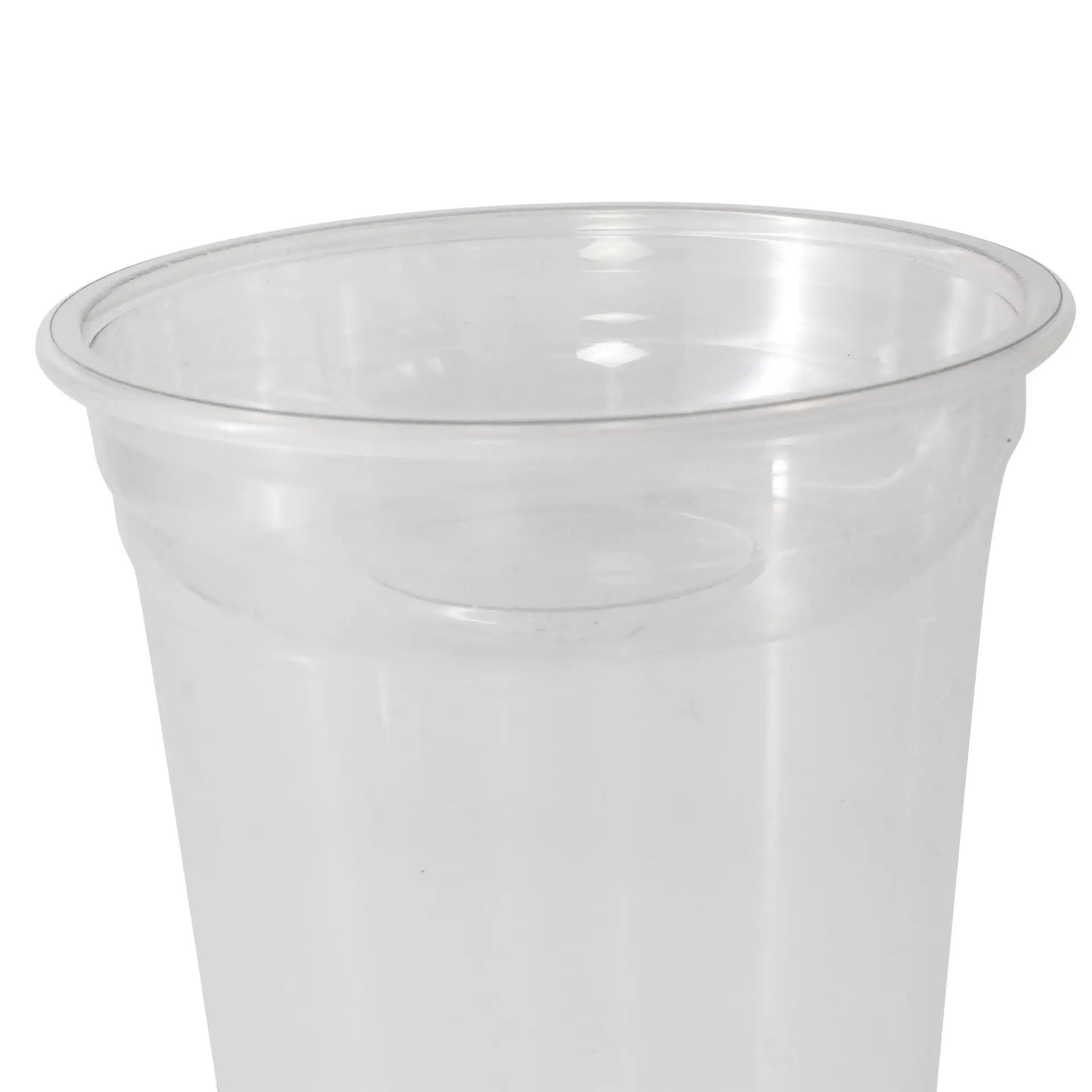 Klarer PET-Einsatzbecher mit 95 mm Durchmesser und 130 ml Volumen, zur Trennung von Lebensmittelkomponenten.
