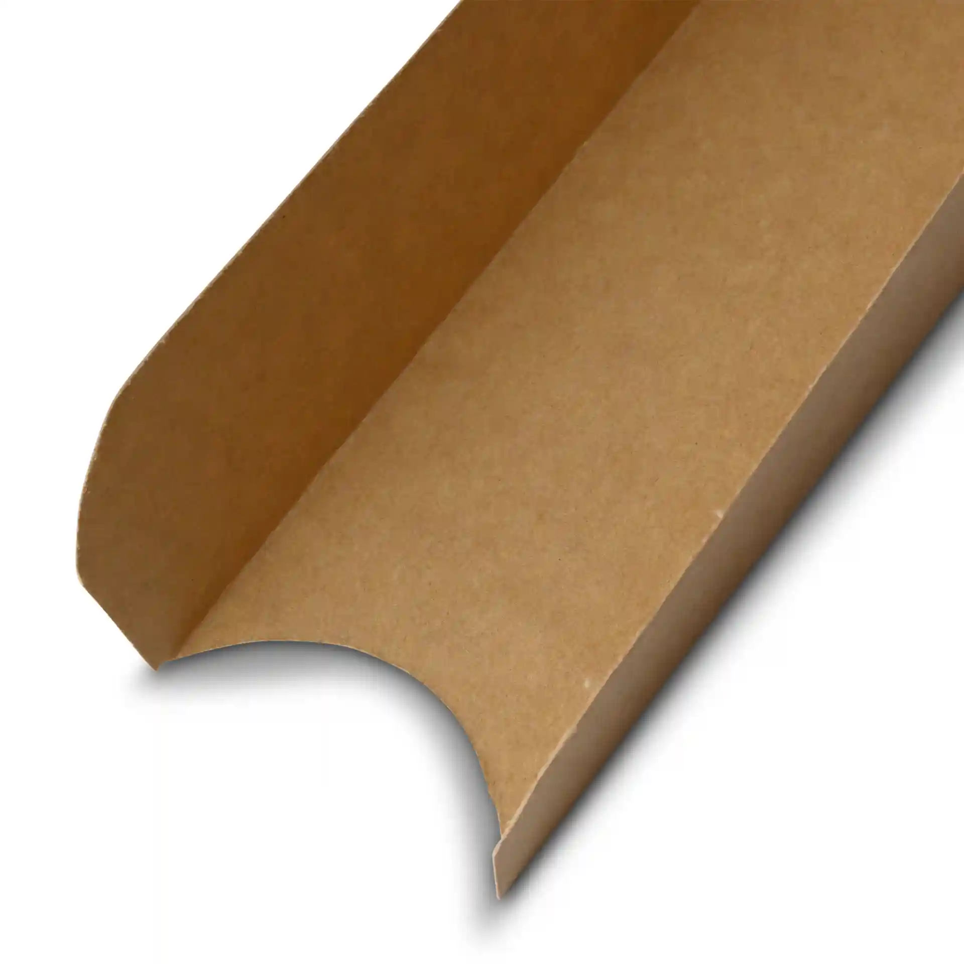 Braunes rechteckiges Papp-Hot-Dog-Tablett, faltbar, 18 x 5 cm mit offenem Oberteil und abgerundeten Kanten.