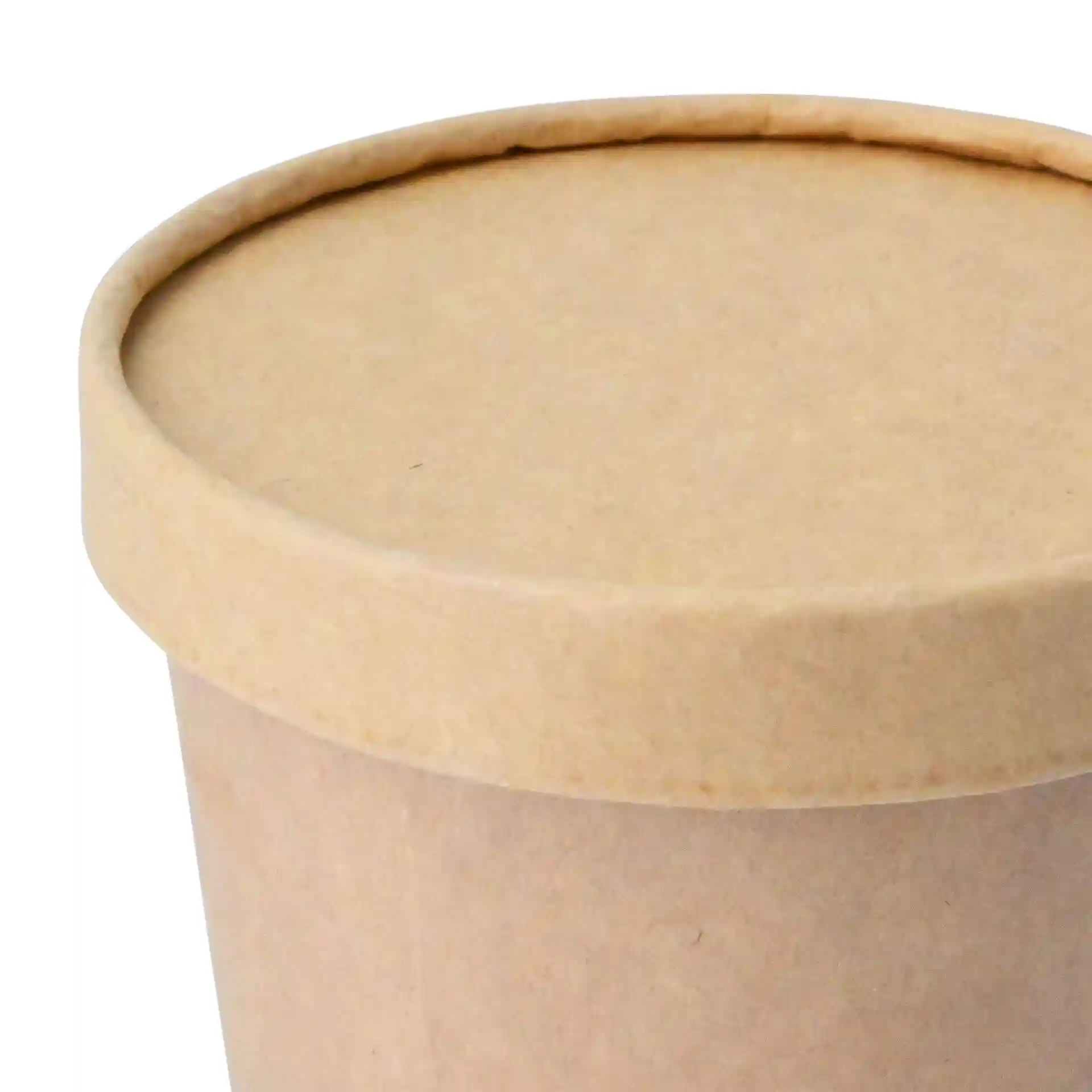 Brauner Kartondeckel in runder Form, entworfen für Becher, zeigt die Oberseite und den Rand.