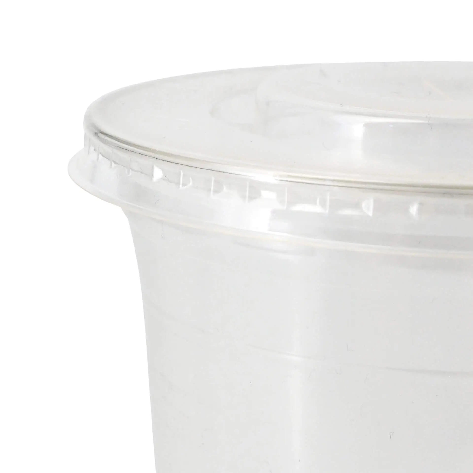 rPET flat lids Ø 95 mm, straw slot dcd00142-rpet-flachdeckel-95-mm-halmkreuz-3