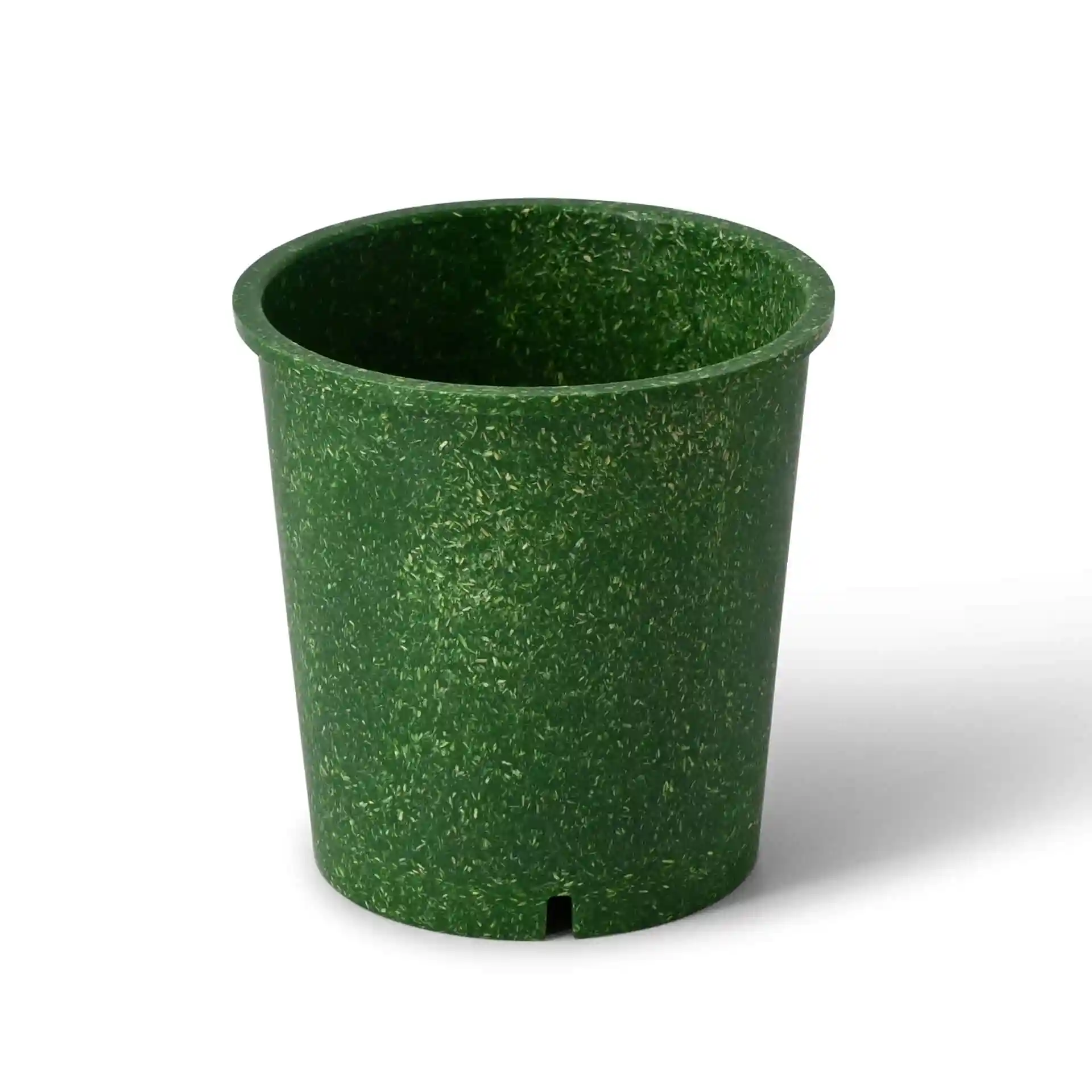 Round green reusable cup made of bio compound, 400 ml capacity, with a diameter of 95 mm and height of 100 mm.