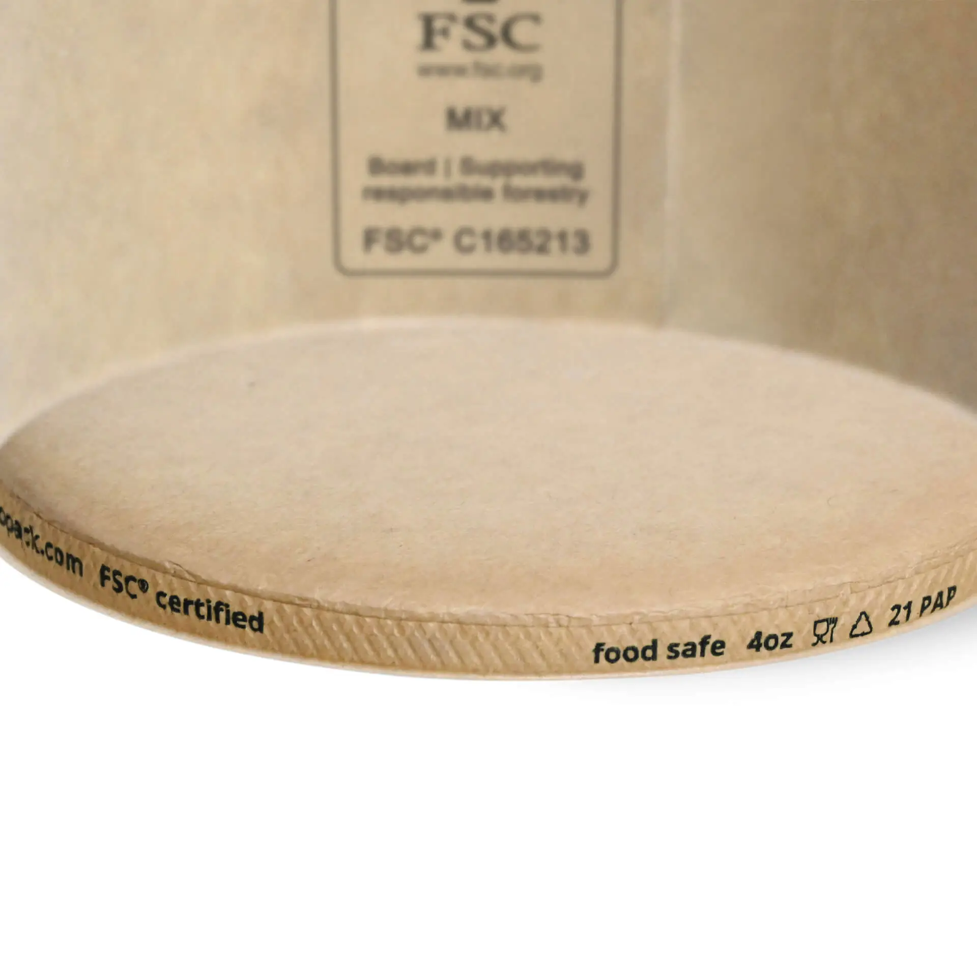 Brauner 4 oz beschichteter Papiereisbecher; gewellter Rand, gekennzeichnet mit Zertifikaten und Eigenschaften wie kompostierbar und lebensmittelecht.