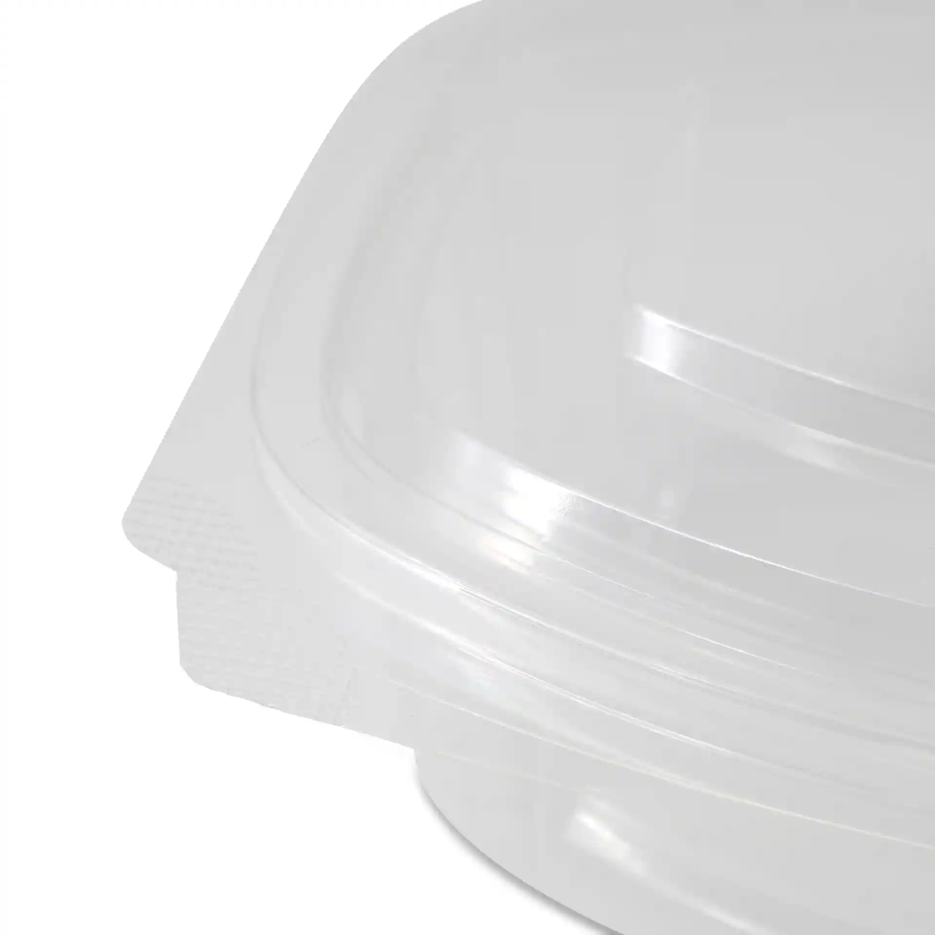 Transparente rechteckige PLA-Deli-Schüssel mit Klappdeckel, zeigt die Kanten- und Oberflächendetails.